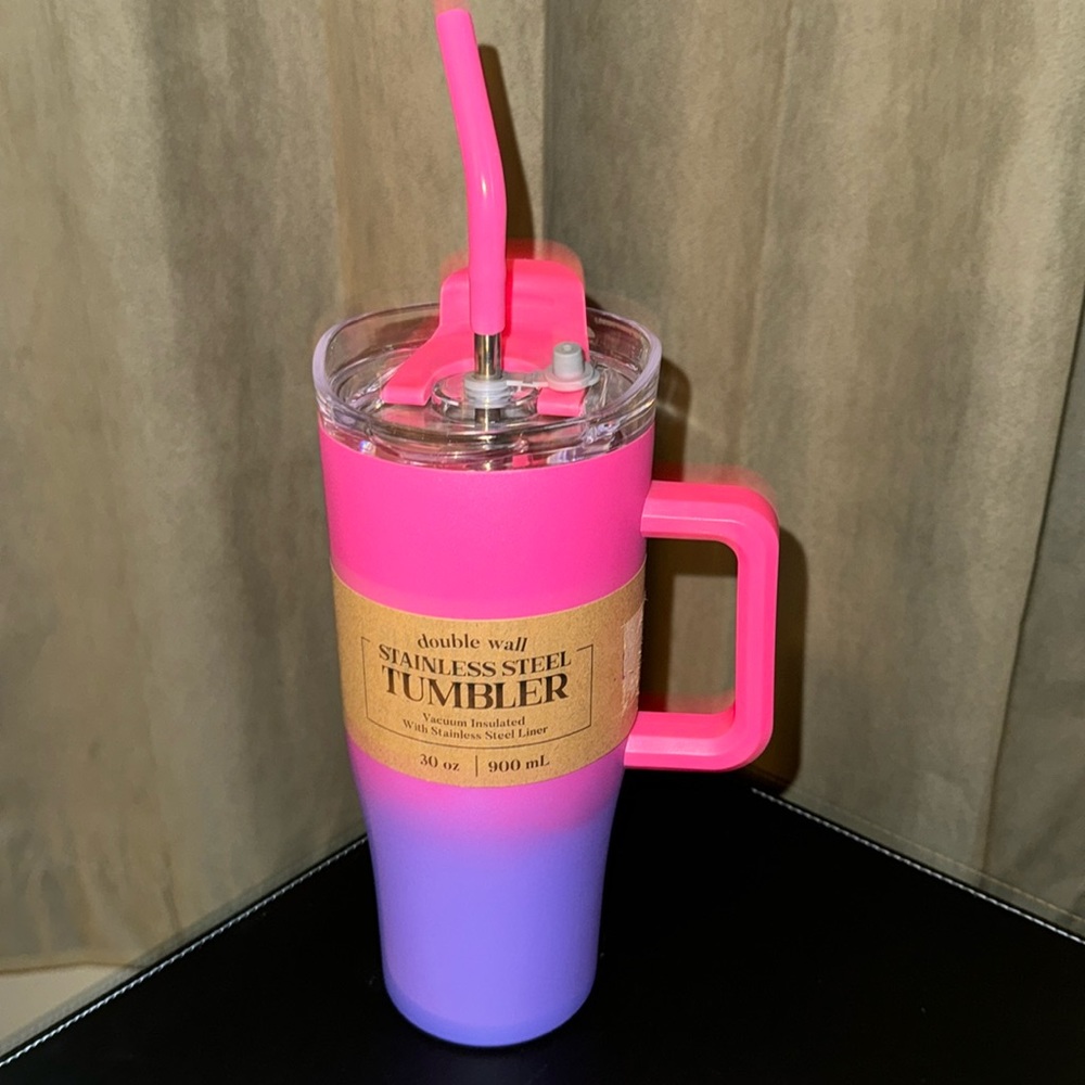 Cup 30 oz. Insulated, New, 6 Hours Hot & 12 Hours Cold!  Stainless steel